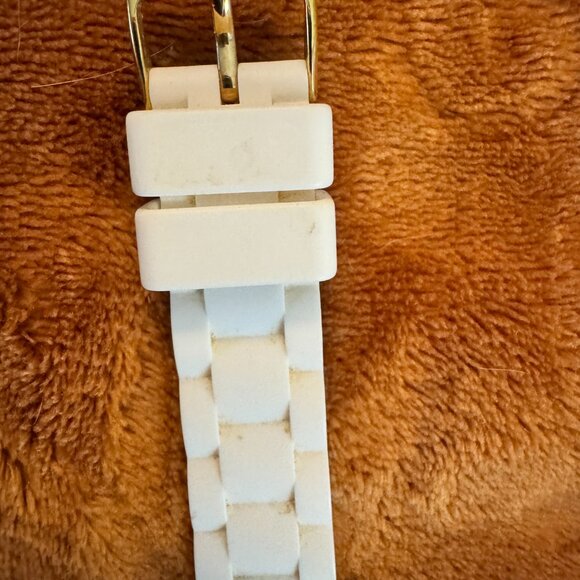 A Coach Watch Woman - Picture 3 of 6